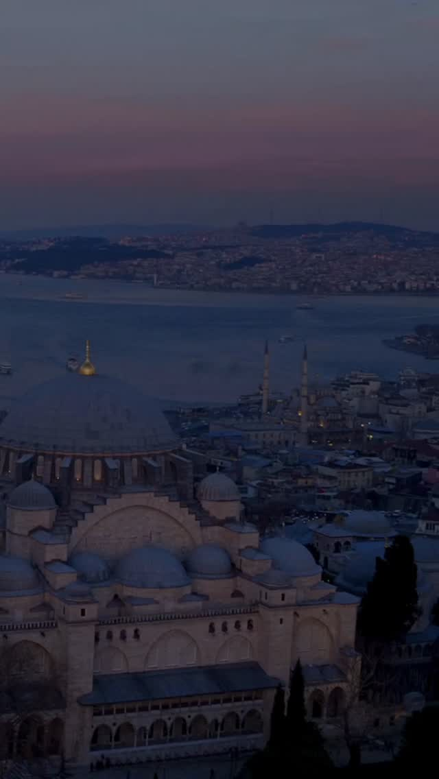 🕋 Umrah im Dezember 2025/26 ✨
📅 22.12.2025 – 02.01.2026
Erlebe die spirituelle Reise deines Lebens – starte ins neue Jahr in Mekka und Medina! 🌙

Unser Service für dich:
✅ Visa-Beschaffung
✅ Flugtickets ab Frankfurt, Düsseldorf & München ✈️
✅ Hotels in Mekka & Medina
✅ Begleitung bei der Umrah
✅ Busfahrten mit Klimaanlage
✅ Besuch der heiligen Stätten
✅ 5 Liter Zamzam Wasser inklusive

💰 Ab 1750 € (Frühstück & Abendessen optional gegen Aufpreis)

📲 Buche jetzt und sichere dir deinen Platz:
📞 0171 2749729
🌐 www.nurtur.de

#Umrah2025 #Umrah #UmrahInDezember #Pilgerreise #mekkah #mekka #medina #kaaba #islamischereise #umrahplanung #umrahreise #muslimtravel #umraherleben #spiritualjourney #umrah2026 #umrahgroup #muslimreisen #umrahmitbegleitung #i̇slam #pilgerfahrt #umrahjourney